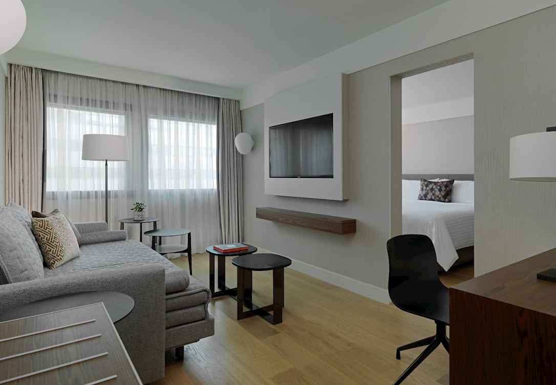 Courtyard Σουίτα